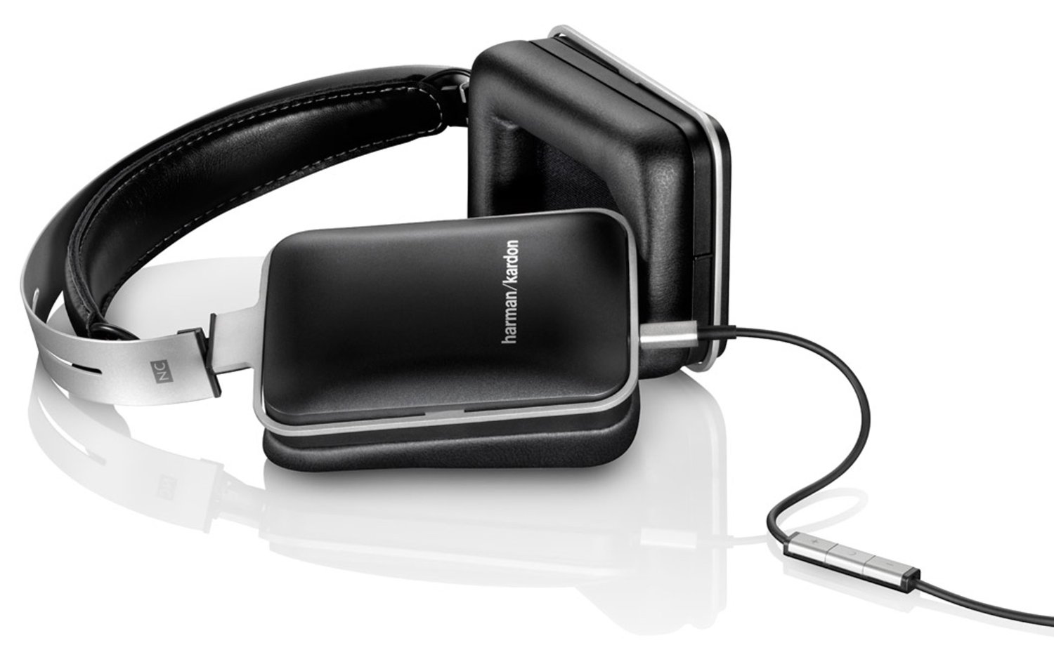 Harmon Kardon Noise Canceling Headphones